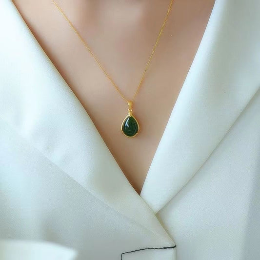 [Wood] 14K Gold Natural Nephrite Jade Pendant Necklace - Green Jade with 14K Yellow Gold Chain