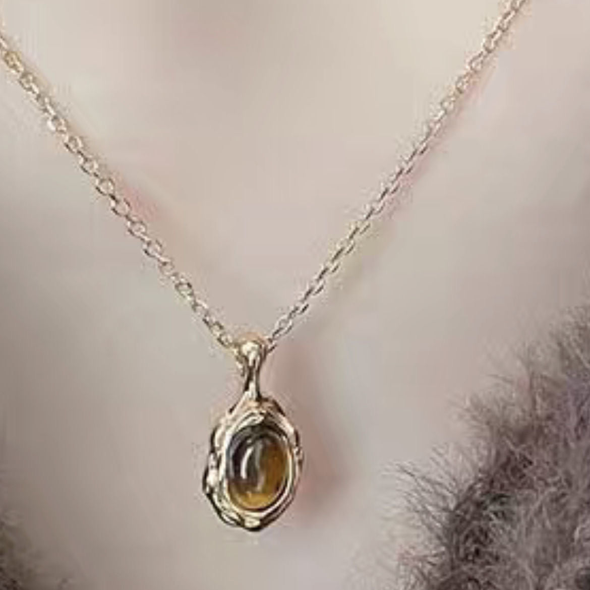 [Earth] Tiger Eye Gemstone Pendant Necklace - Natural Stone, Wealth Attraction