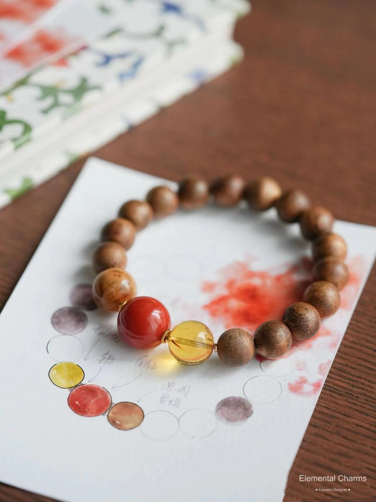 Mid-Autumn Colored Sandalwood Beaded Bracelet – Eastern-Inspired Elegance